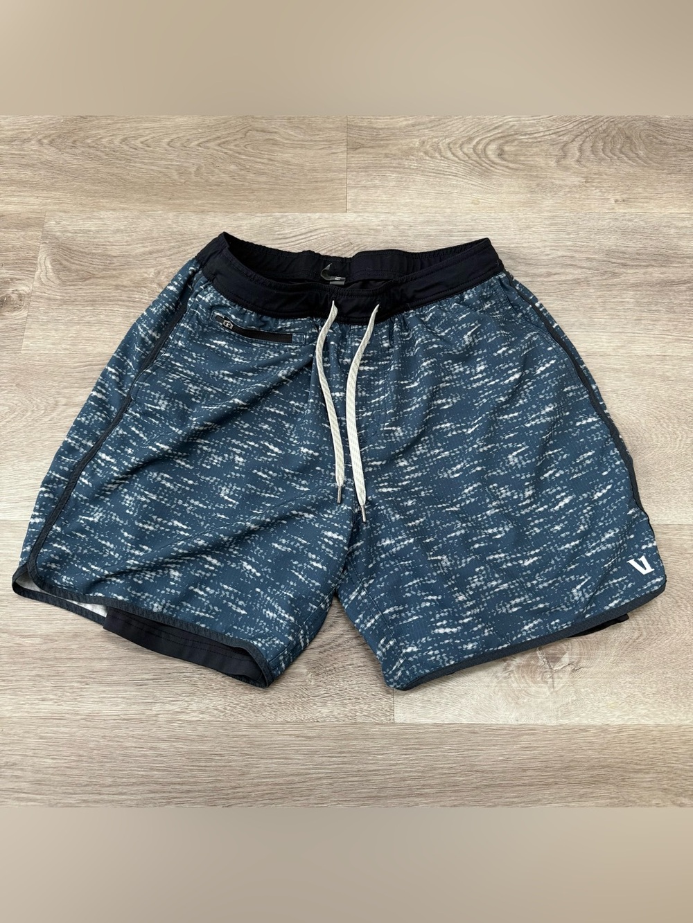 Vuori Stockton Compression Lined Athletic Shorts Blue Camouflage Run Men’s L